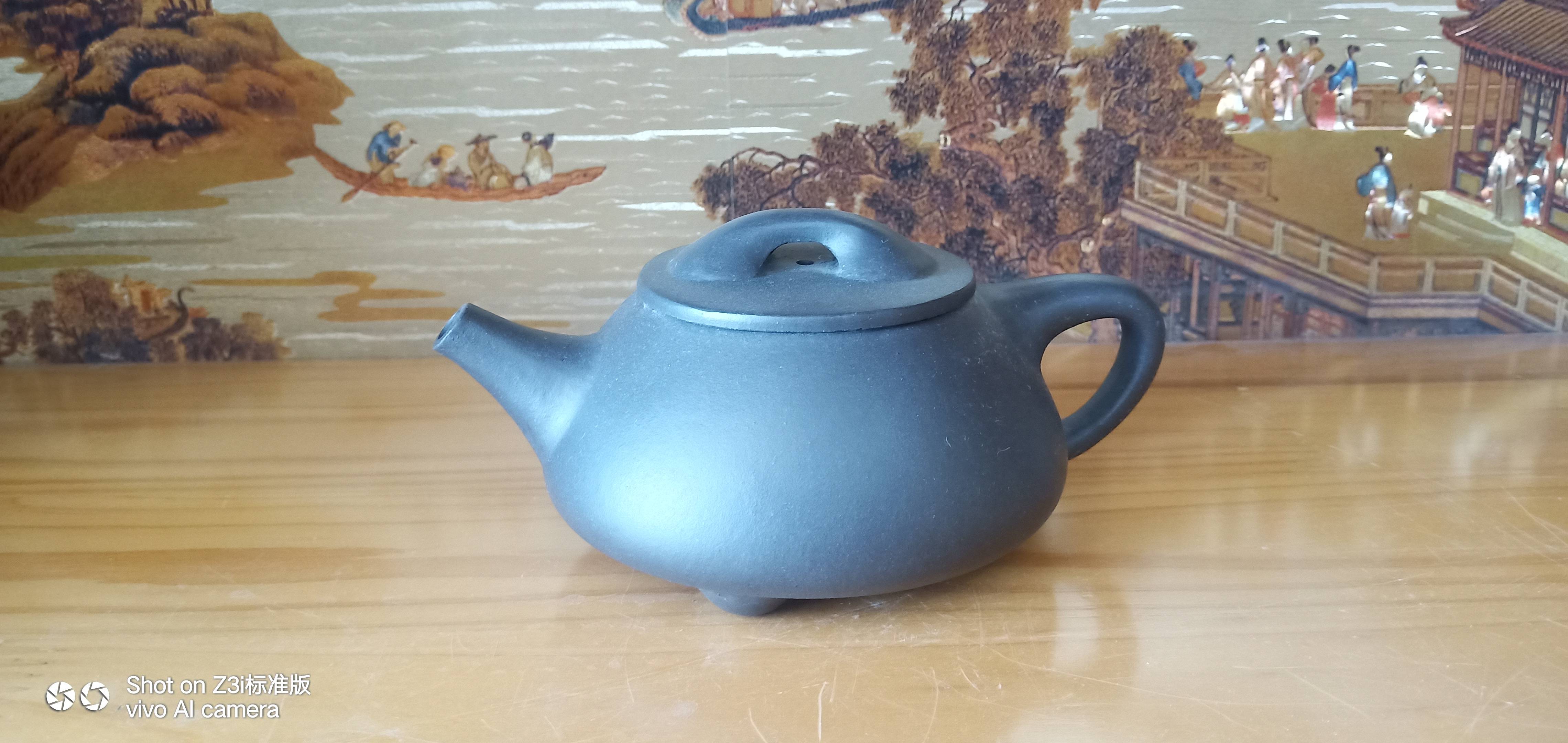 黑陶壶